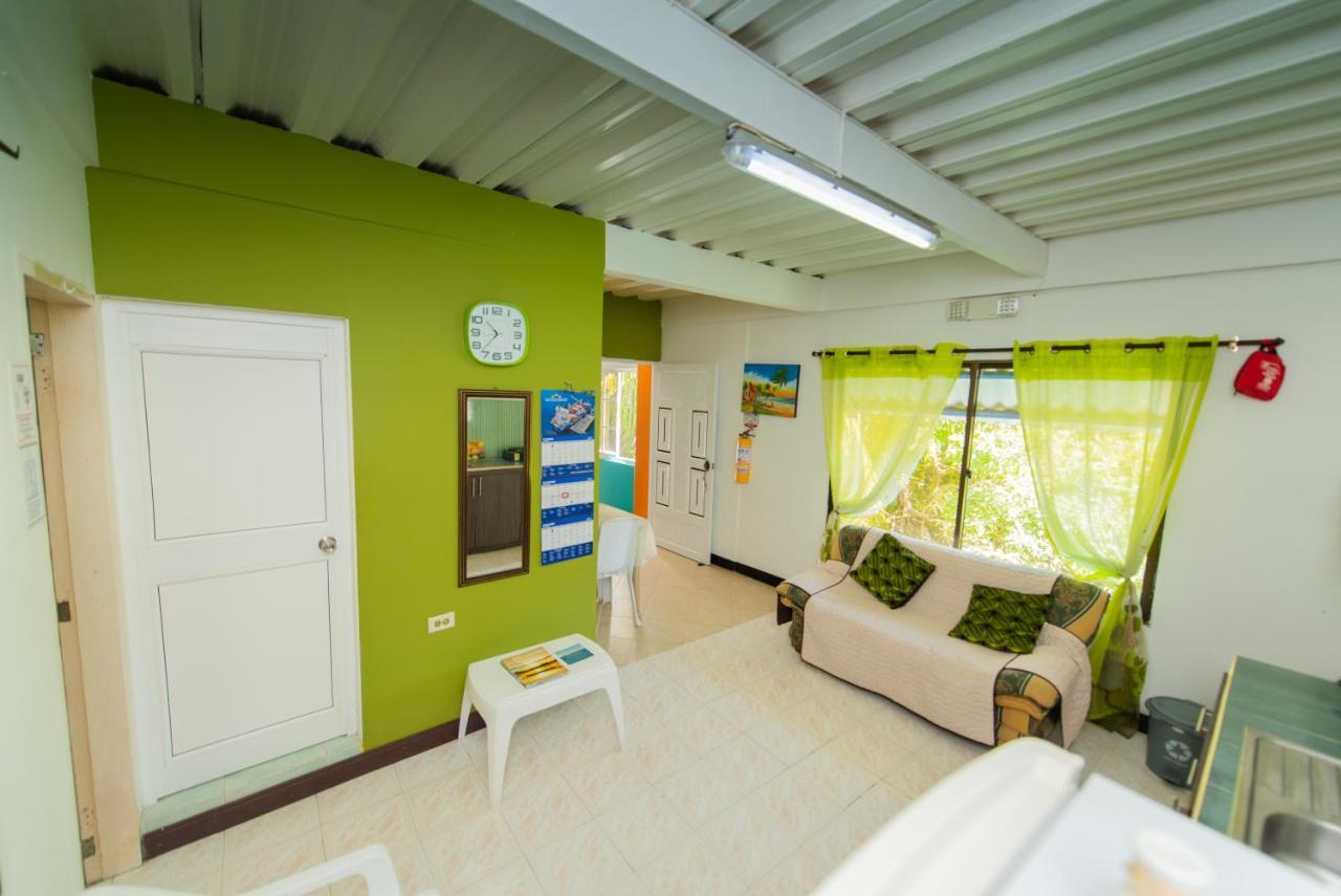 Apartamentos Turisticos El Conquistador San Andrés エクステリア 写真