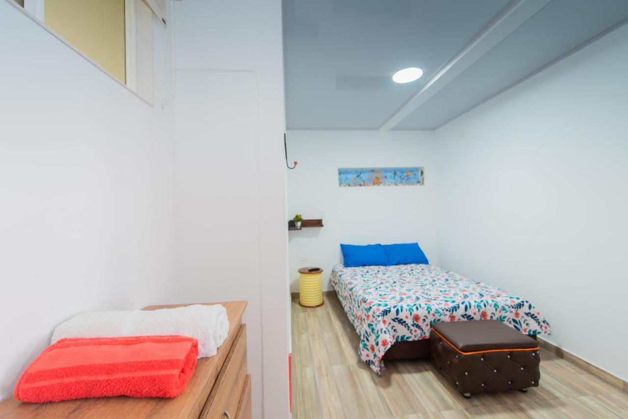 Apartamentos Turisticos El Conquistador San Andrés エクステリア 写真