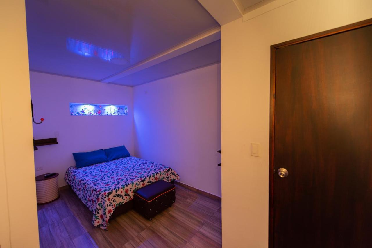 Apartamentos Turisticos El Conquistador San Andrés エクステリア 写真
